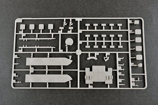 Trumpeter 09525 Russian T-80U MBT 1/35 – image 7