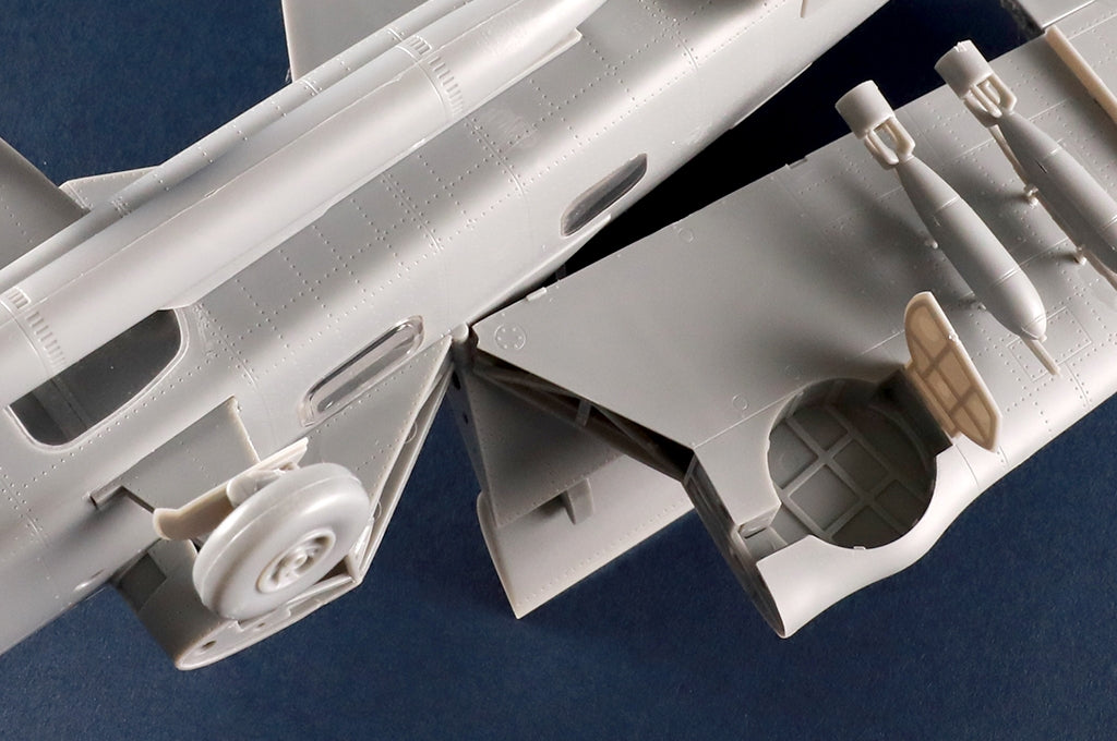 Trumpeter 05825 Fairey Barracuda WW II Torpedo Bomber 1/48 – image 24
