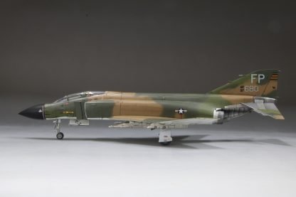 Fine Molds 72846 US Air Force Jet Fighter F-4C “Wolf Pack 1967” 1/72 – immagine 4