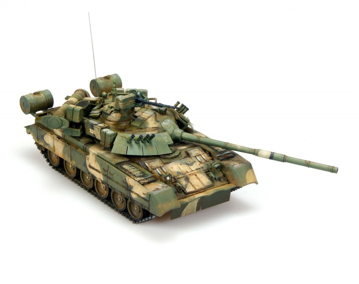 Modelcollect UA72061 Russian T-80UE-1 Main Battle Tank 1/72 – obrázek 4
