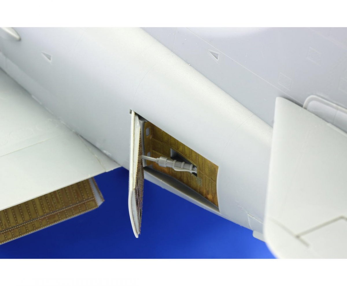 Eduard 32346 A-4F landing flaps 1/32 Trumpeter – image 2