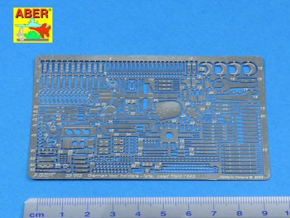 Aber 25002 German tool holders - late used from 1943 1/25 scale model 1/25 – obrázek 2