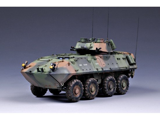 Trumpeter 00349 USMC LAV-25 Piranha 1/35 – obrázek 6