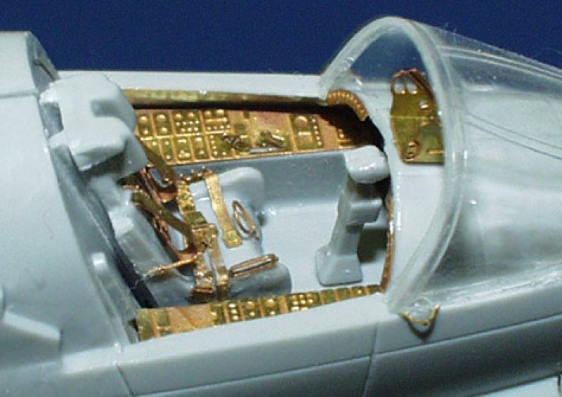 Eduard SS185 A-7E 1/72 ITALERI – image 5