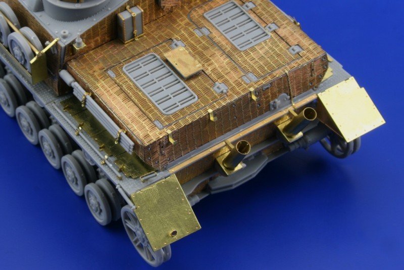 Eduard 35948 Zimmerit StuG. IV Ausf. G late 1/35 Dragon – immagine 8
