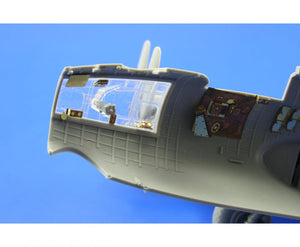 Eduard 73382 B-17G front interior 1/72 REVELL – image 8