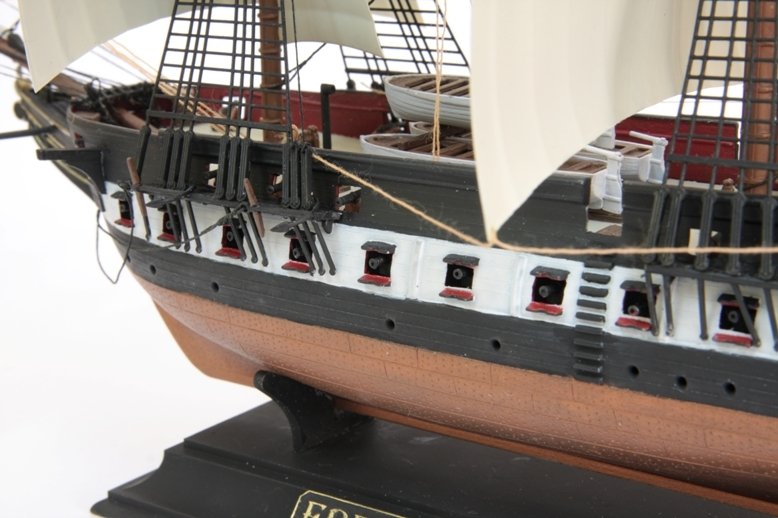 Zvezda 9034 19th century French Frigate Acheron 1/200 – obrázek 4