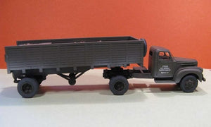 PST 72065 Ford G8TA Tractor with Semitrailer 1/72 – image 3