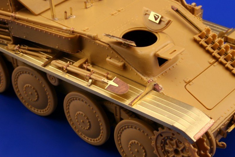 Eduard 36046 Flakpanzer 38 (Gepard) exterior 1/35 Italeri – obrázek 4