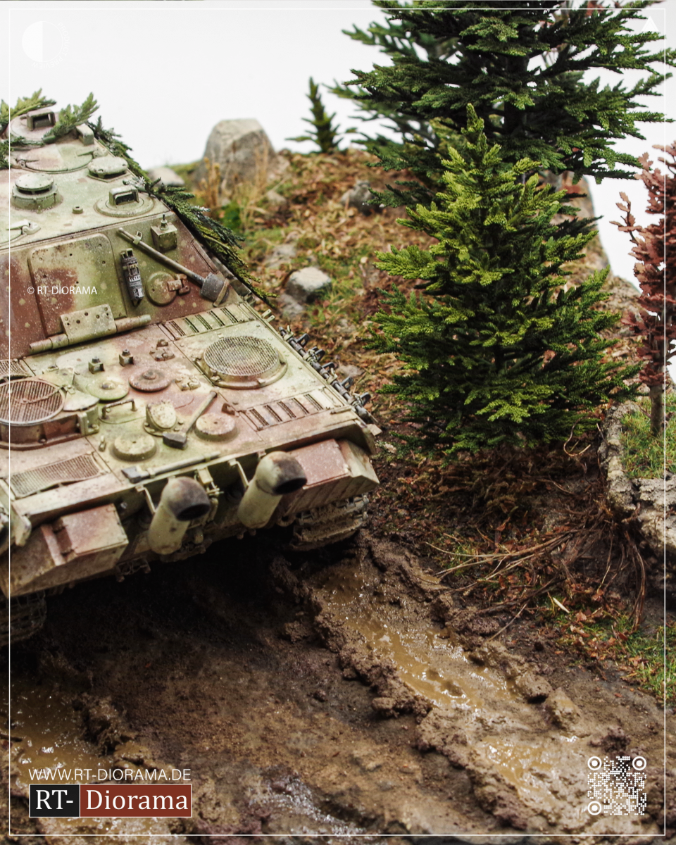 RT-Diorama 35058 “Hürtgenwald” - Scenic Base 1/35