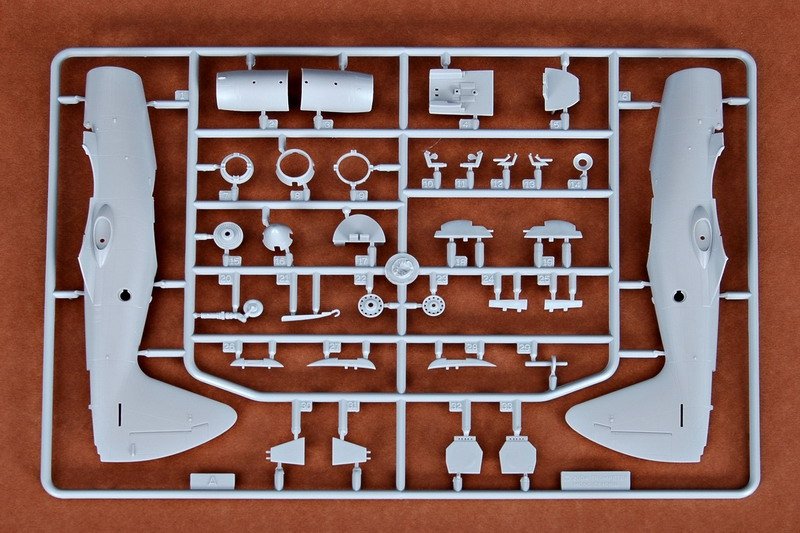 Trumpeter 01619 BRITISH WYVERN S.4 1/72 – image 4