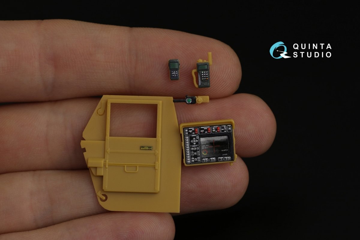 Quinta Studio QD35043 HUMVEE Family 3D-Printed &amp;amp; colored Interior on decal paper (Bronco) 1/35 – Bild 4