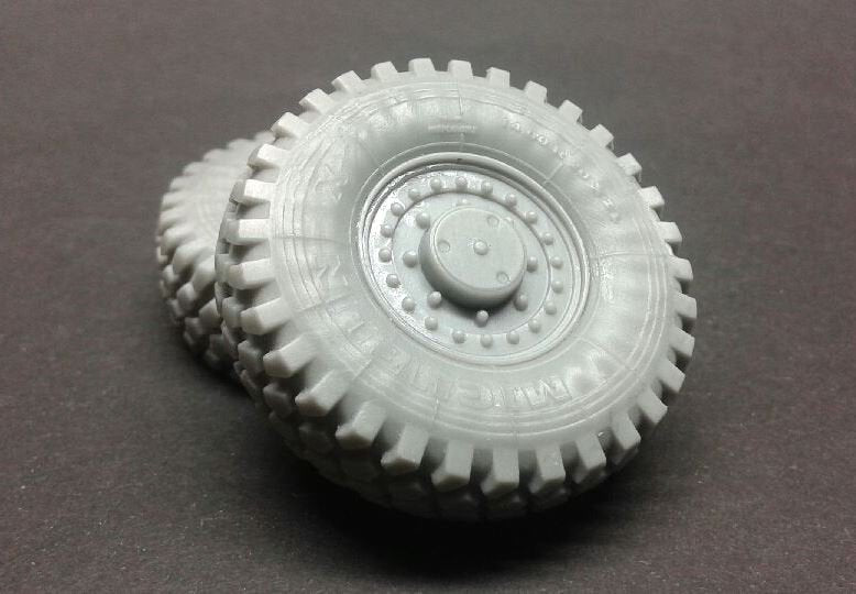 Panzer Art R35-586 RG-31 MRAP road wheels 1/35 – image 2