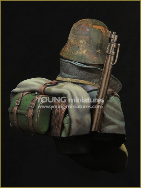 Young Miniatures YM1857 GERMAN STORMTROOPER WWI 1/10 – obrázek 3