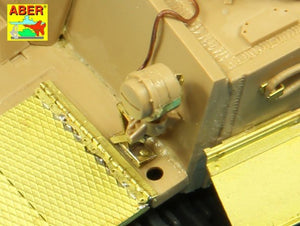Aber 35259 Sd.Kfz.18 Pz.Kpfw.VI Ausf.E Tiger I (s.PzAbt. 501 in Tunisia) 1/35 – zdjęcie 13