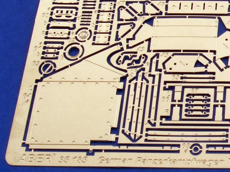 Aber 35185 German medium tank Pz.Kpfw. IV, Ausf. D - vol.1 - basic set 1/35 – image 2
