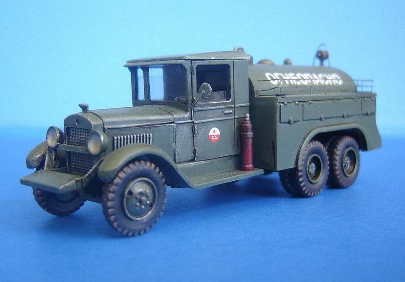 PST 72021 Fuel Truck BZ-35 1/72 – image 3