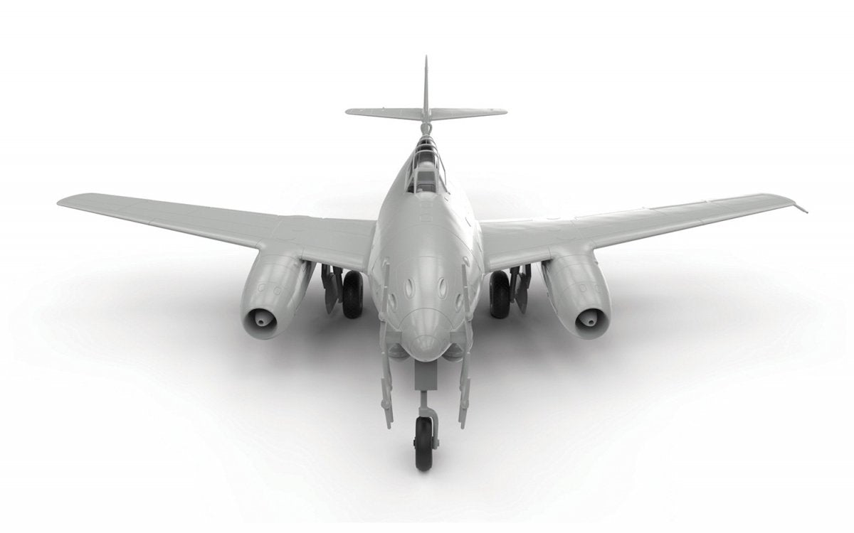 【中古】Airfix Messerschmitt Me 262B-1a 1:72 Military Aircraft Plastic Model Kit A04062 [並行輸入品] Airfix 04062 Messerschmitt Me 262B-1a 1/72 – Plastmodel