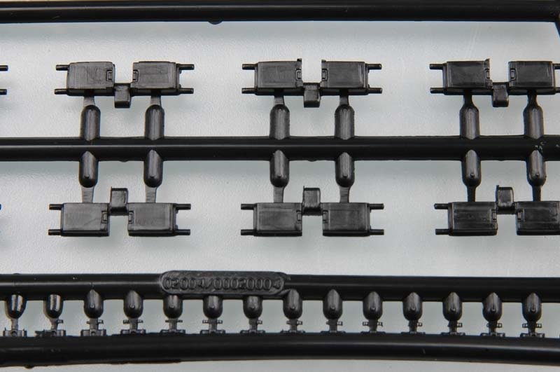 Trumpeter 02034 Chinese ZTZ99 track for Chinese ZTZ99 tank 1/35 – Bild 4
