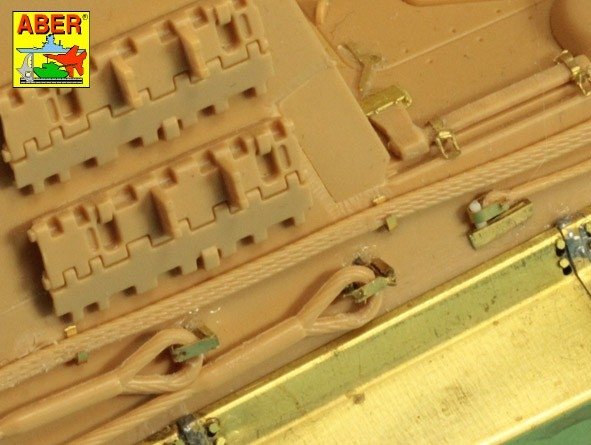Aber 48052 German Jagdtiger Tank Destroyer - Sd.Kfz. 186 / Panzerjäger Jagdtiger Sd.Kfz.186 - GERMAN TANK DESTROYER 1/48 – image 11