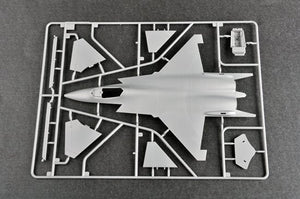 Trumpeter 01666 Shenyang J-31 Gyrfalcon (Airshow China 2014) 1/72 – image 7