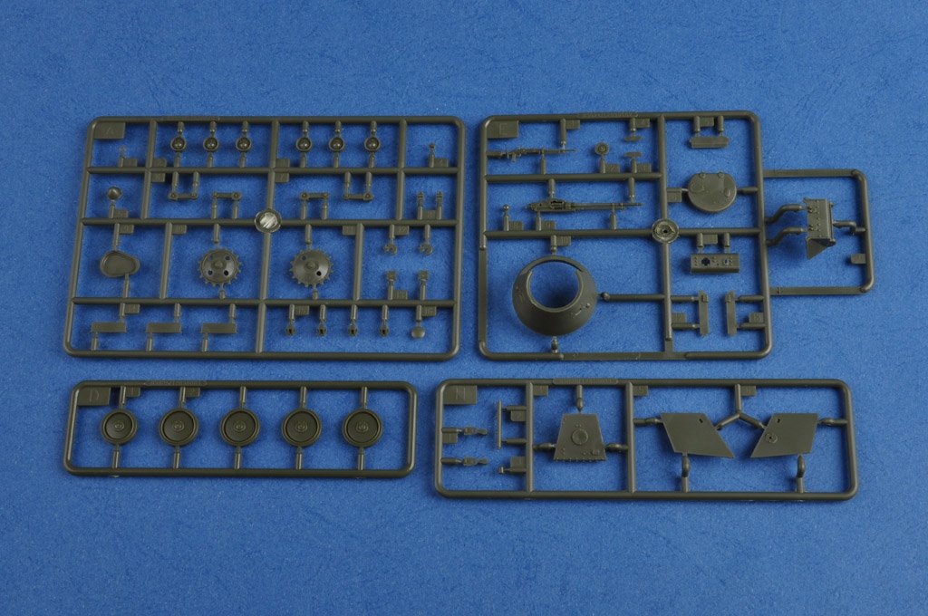 Hobby Boss 83825 Russian T-40 Light Tank 1/35 – obrázek 5