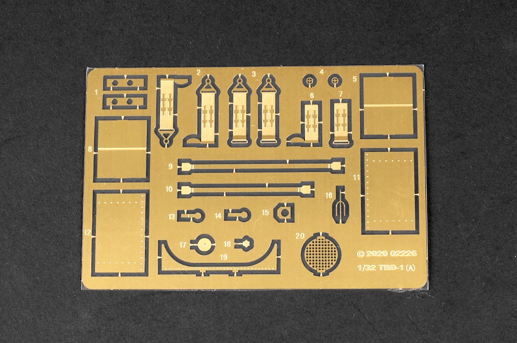 Trumpeter 02226 Douglas TBD-1 Devastator 1/32 – image 14