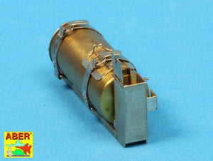 Aber 16027 Fire extinguisher with brackets used on German tanks, assault guns and other vehicles 1/16 – image 9