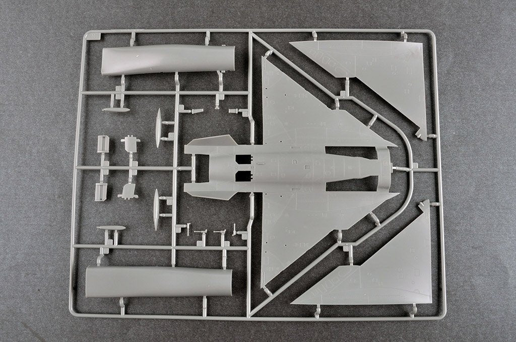 Trumpeter 05826 PLAAF J-10C Vigorous Dragon 1/48 – obrázek 10