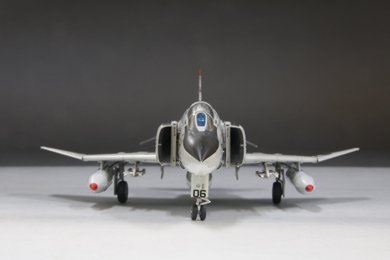 Fine Molds FP43S US Navy Jet Fighter F-4J &amp;quot;Aardvarks&amp;quot; 1/72 – image 7