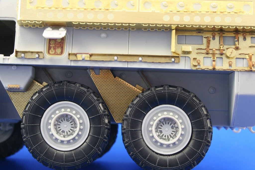 Eduard 35991 M-1126 Mounted rack and belts 1/35 Trumpeter – image 14