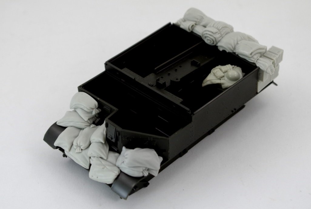 Panzer Art RE35-540 Stowage set for “Carrier” 1/35 – image 3