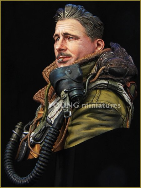 Young Miniatures YM1850 RAF Bomber Command WWII 1/10 – image 3