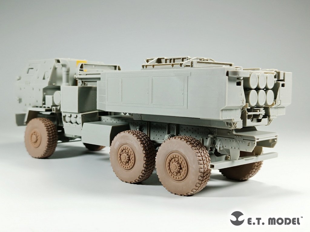 ET Model P35-127 Modern US M142 High Mobility Artillery Rocket System（HIMARS）Sagged Wheels for Trumpeter kit 1/35 – imagen 5