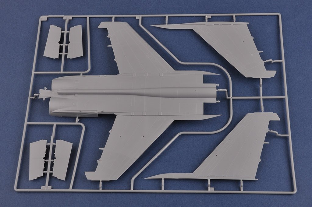 Hobby Boss 81755 MiG-31M Foxhound russe au 1/48 – image 6