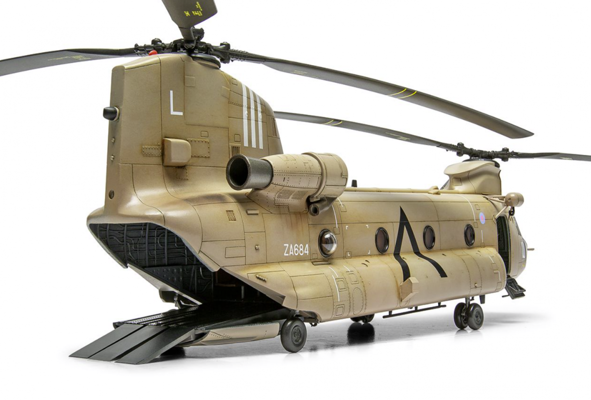 Airfix 06023 Boeing Chinook HC.1 1/72 – obrázek 8