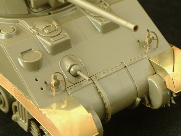Voyager Model VPE48006 Photo Etched set for M-4 (For Tamiya 32505 ) 1/48 – zdjęcie 2