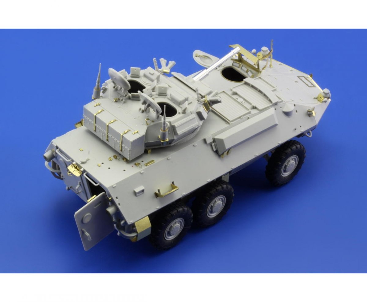 Eduard 36199 Cougar AVGP canadien 1/35 Trumpeter – image 2