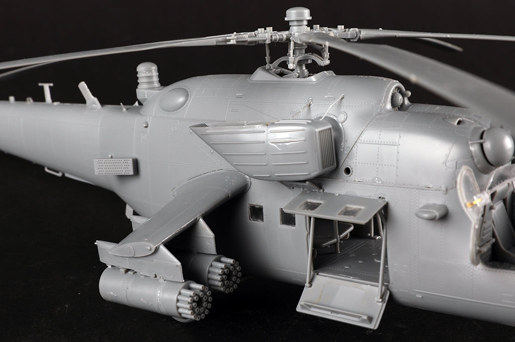 Trumpeter 05830 Mi-35M Hind-E 1/48 – image 15