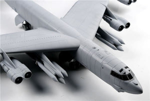 Modelcollect UA72200 B-52H US Stratofortress Strategic Bomber 1/72 – obrázek 12