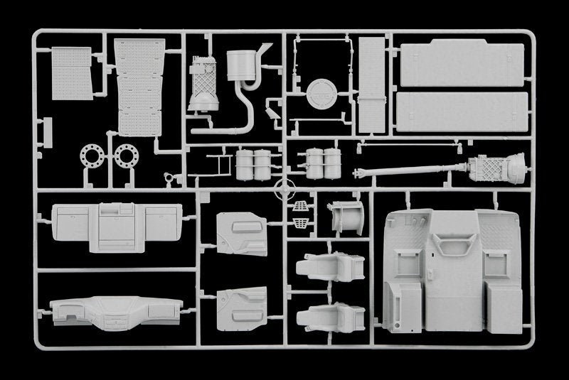 Italeri 3933 DAF XF-105 SPACE AMERICA 1/24 – image 8