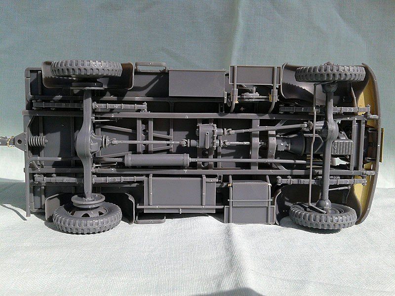 Miniart 35147 L1500A Kfz.70 German Personnel Car 1/35 – image 14