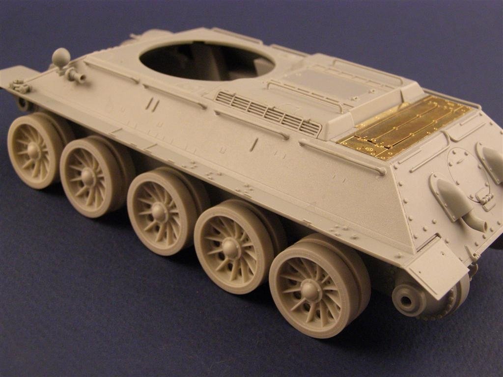 Panzer Art RE35-028 Late “Spider” wheels for T-34/T-54 tanks 1/35 – image 3