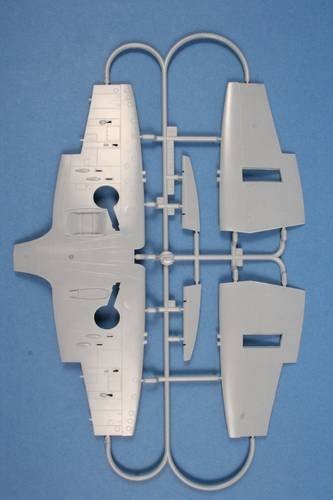 Special Hobby 48051 Supermarine Spitfire Mk.VC Malta Defenders 1/48 – image 3