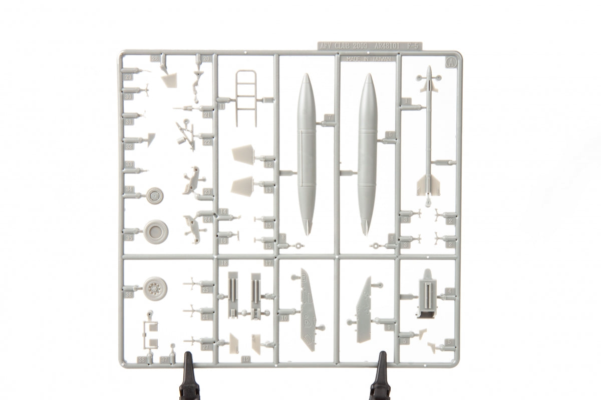 Eduard 11182 Freedom Tiger F-5E Tiger II, Limited Edition 1/48 – image 9