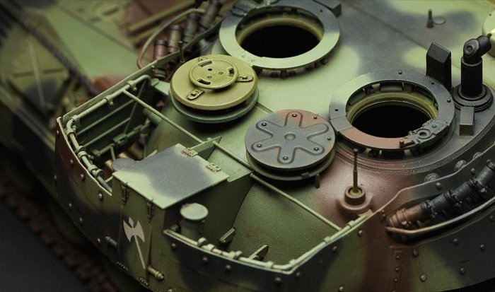 Meng Model TS-015 GERMAN MAIN BATTLE TANK LEOPARD 1 A5 1/35 – Bild 4