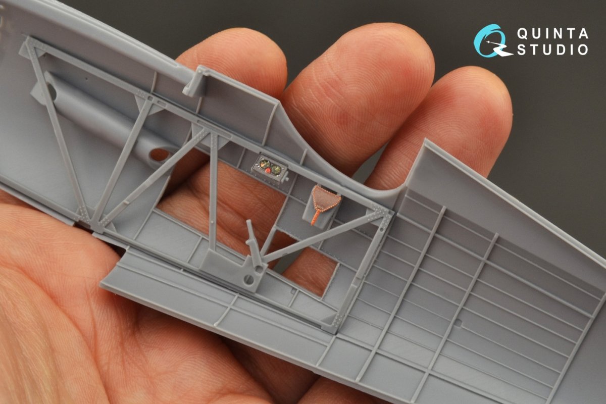 Quinta Studio QD32113 PZL P.11c 3D-Printed &amp;amp; colored Interior on decal paper (IBG model) 1/32 – image 10