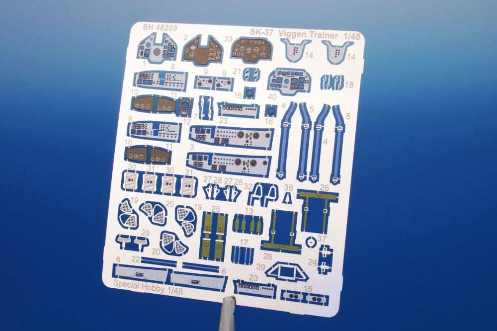 Special Hobby 48209 Saab SK-37 Viggen Trainer 1/48 – obrázek 4