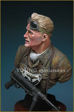 Young Miniatures YM1801 Feldgendarmerie 1/10 – obrázek 2