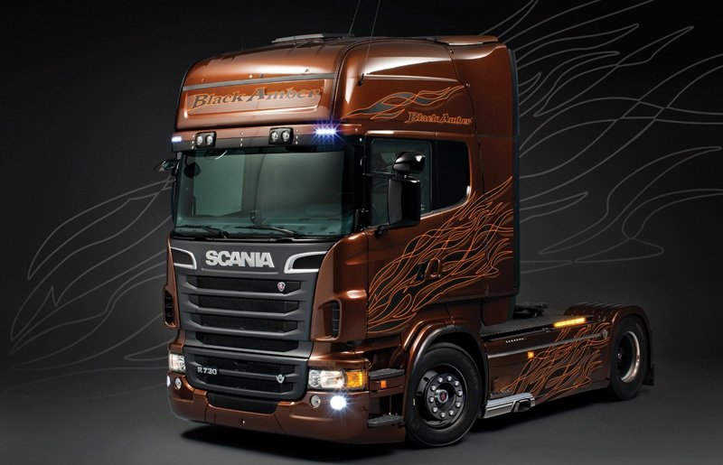 Italeri 3897 SCANIA R730 BLACK AMBER 1/24